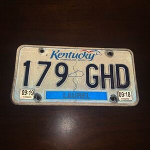 2018 United States Kentucky Laurel County Passenger License Plate 179 GHD